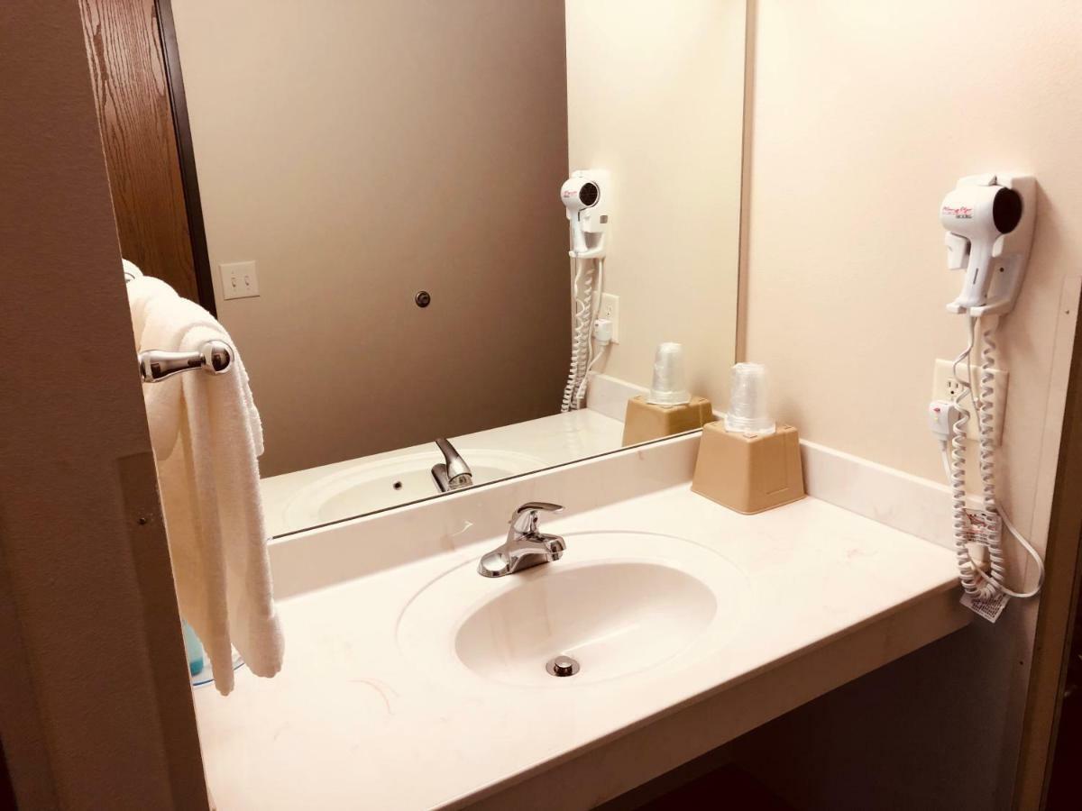 Shenandoah Inn & Suites Luaran gambar