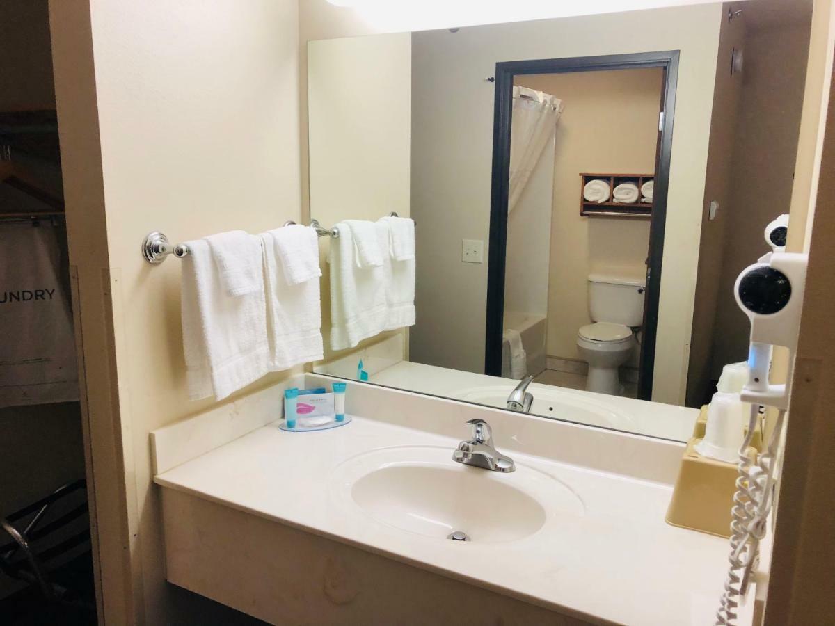 Shenandoah Inn & Suites Luaran gambar