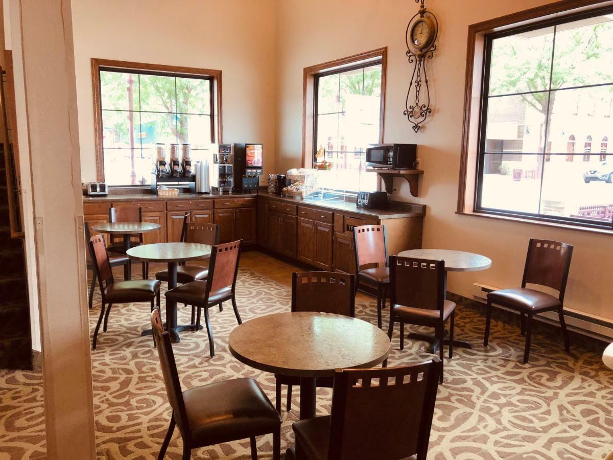 Shenandoah Inn & Suites Luaran gambar